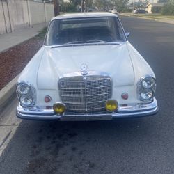 mercedes benz 1968 250s