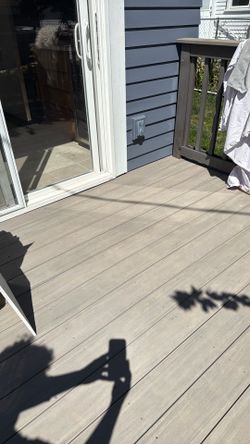 Composite decking 20’ & 10’ plus remnants