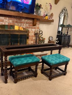 Sofa Table Jacobean Style with 2 stools