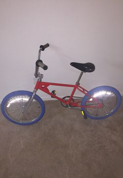 Vintage oldschool Fuji bmx bike!