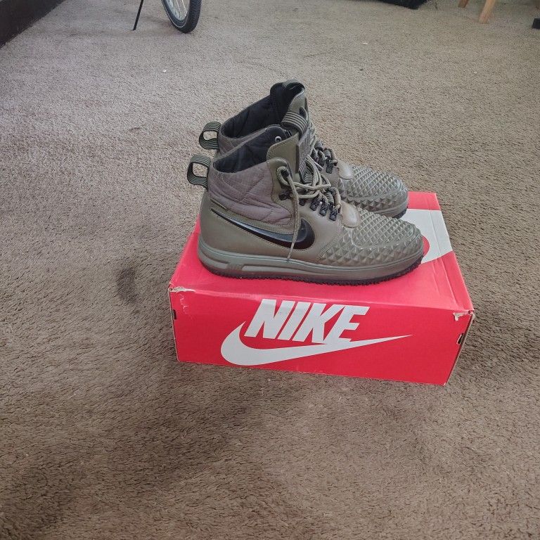 Green/Black Nike AF1
