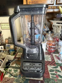 NINJA Blender In Excellent Condition  Almost NEW