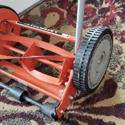 AMERICAN PUSH REEL LAWN MOWER