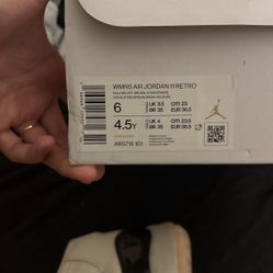 Womans air jordan 11 retro