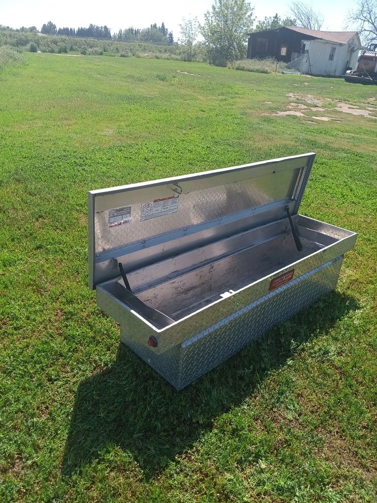 Tool Box. Caja De Herramienta (WeatherGuard)
