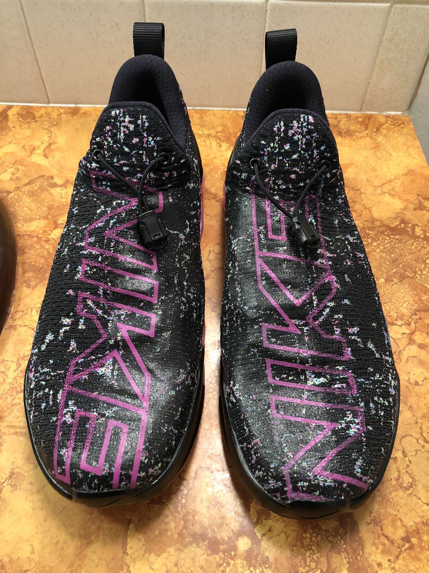 Nike React Metcon AMP Men's Black Blue Fury Pink Cross Training Shoes Size M 11