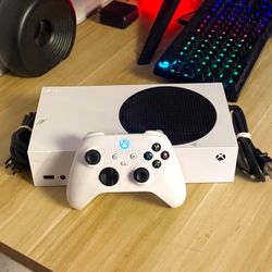 Xbox Series S 512GB with Controller and Cables