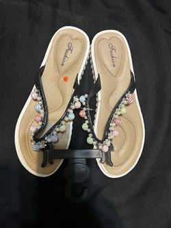 Women's Fashion Black Beaded Flip Flop Sandals – Colorful Pearl Accents