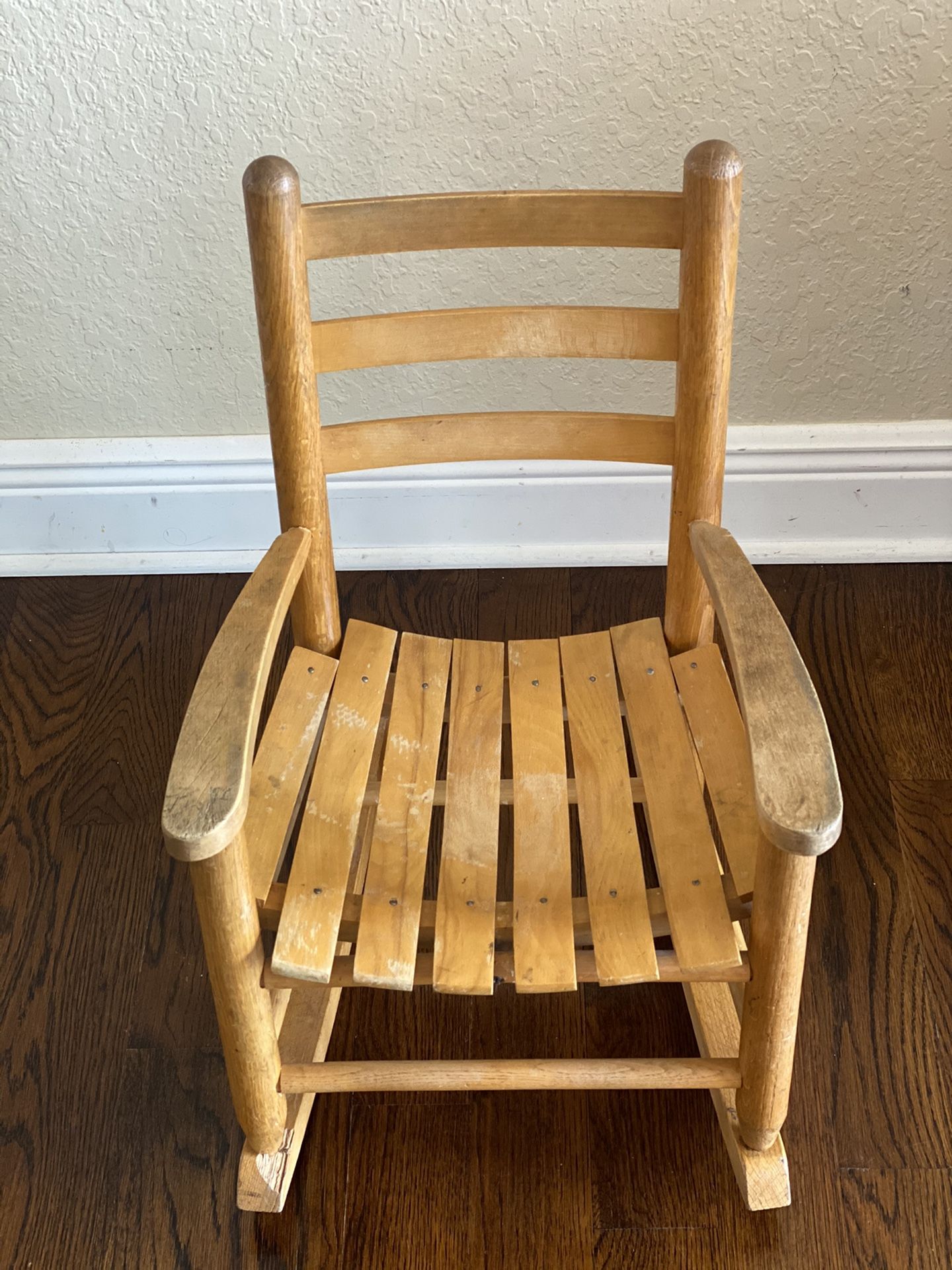 Antique Solid Wood Rocking Chair for Child