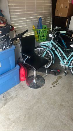 Bar Stool/High Chair