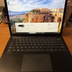 Surface Pro 4 Laptop - 1TB HD 32GB Ram