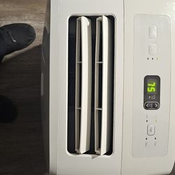 LG Portable Air Conditioner 