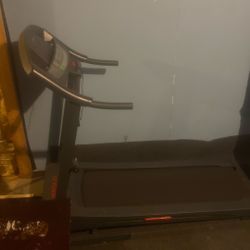 Treadmill 