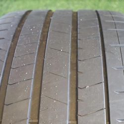 325 30R23 Pirelli PZero PZ4 80% Tread 7/32 109Y SKU 26893 Performance Tires In Stock 