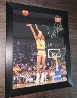 Byron Scott signed Los Angeles Lakers 8x10 photo auto BAS Beckett Authenticated