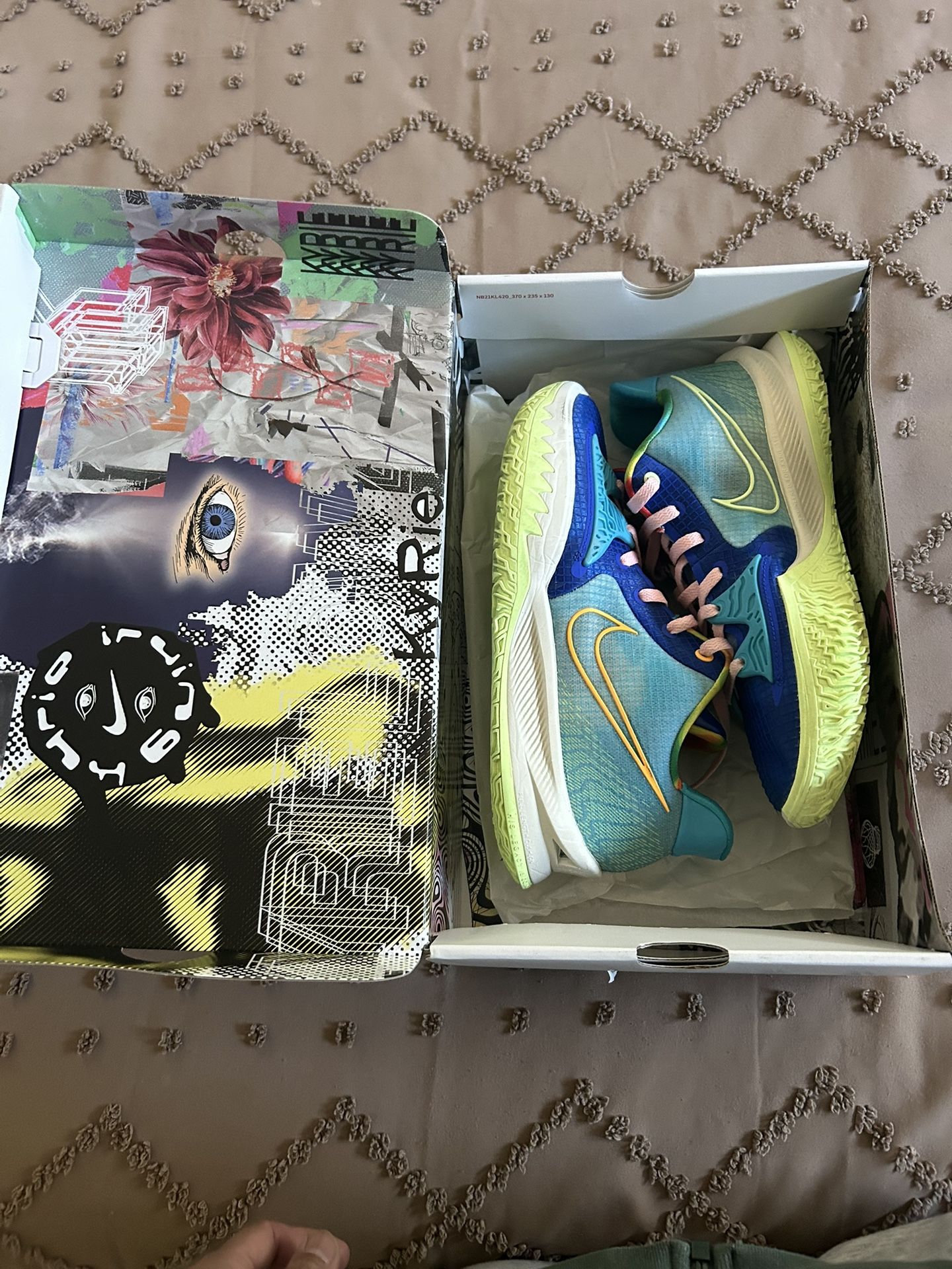 Nike Kyrie Sue Bird