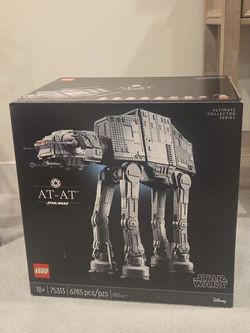 LEGO Star Wars AT-AT Ultimate Collector Series 75313