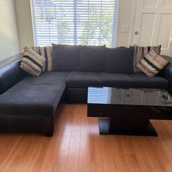 Couch/pull Out Bed