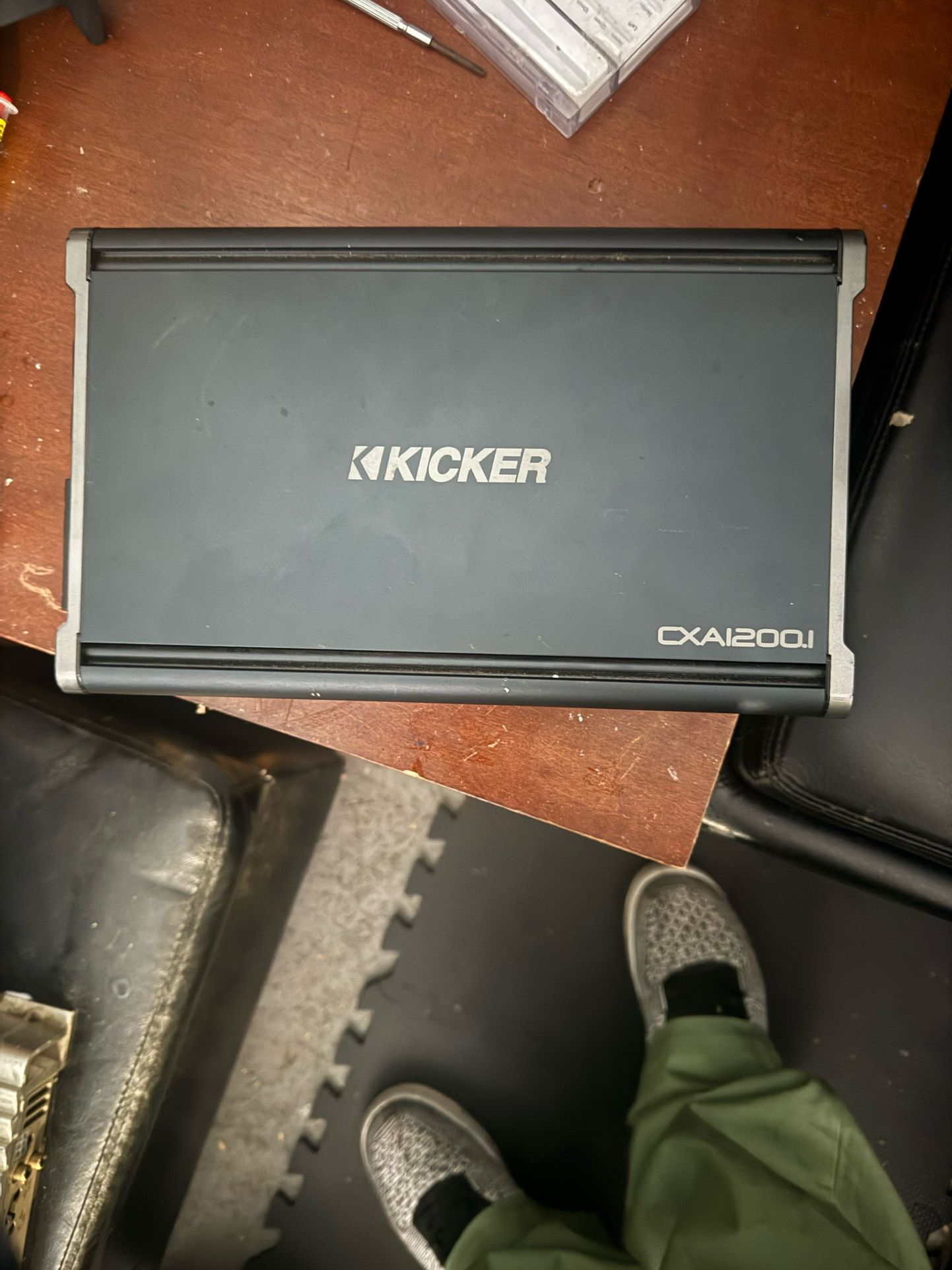 Kicker CXA1200.1 Amp