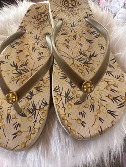 Tori Burch Flip flops Size 8