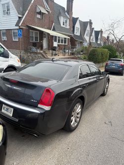 2019 Chrysler 300