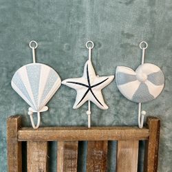 3 gorgeous resin beach hooks seashell hooks towels jewelry Pool Towels & More