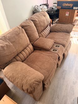 Reclining Catnapper Loveseat with Center Console