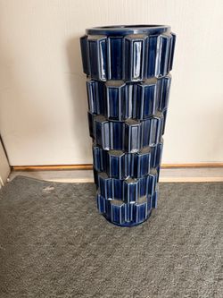 Decorative vase
