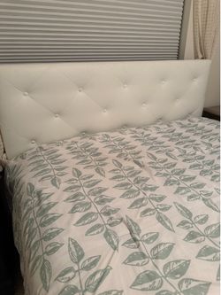 Queen White Faux Leather