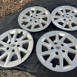 2012-2016 Toyota PriusV, factory 16in Silver Hubcaps 