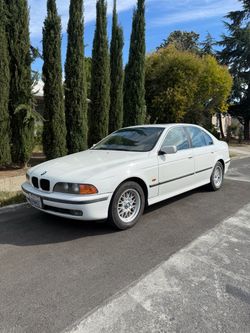 2000 BMW 528i