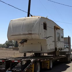 Fifth Wheel Trailer