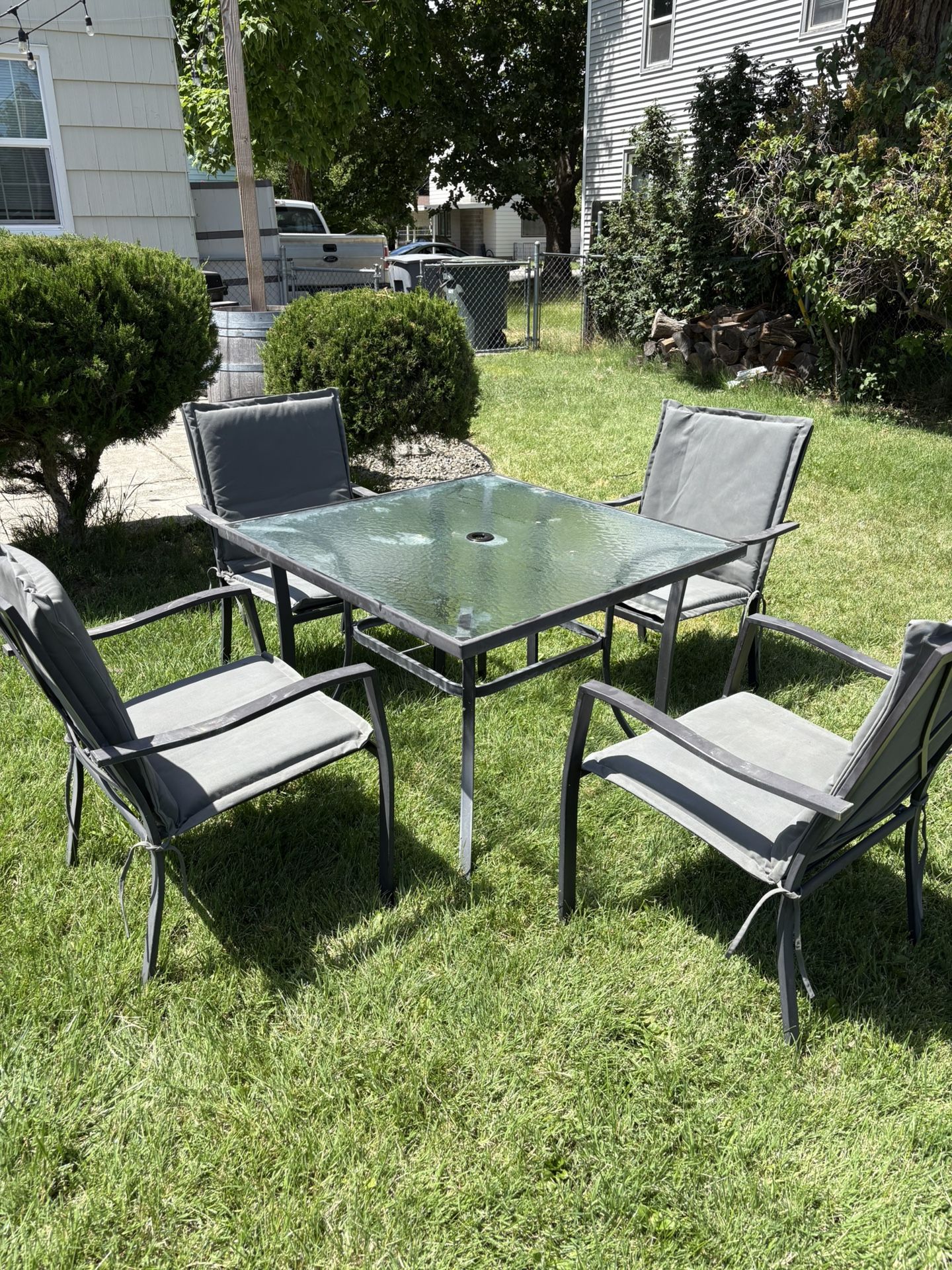 Outdoor Table And Chairs