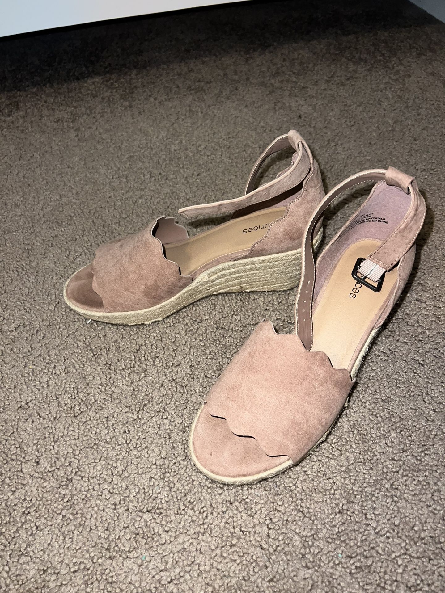 maurice’s wedges size 7 1/2