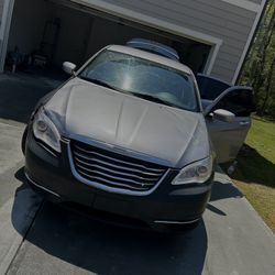 Chrysler 200