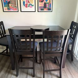 Dining Room Table 