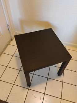 Dark Brown end/coffee table