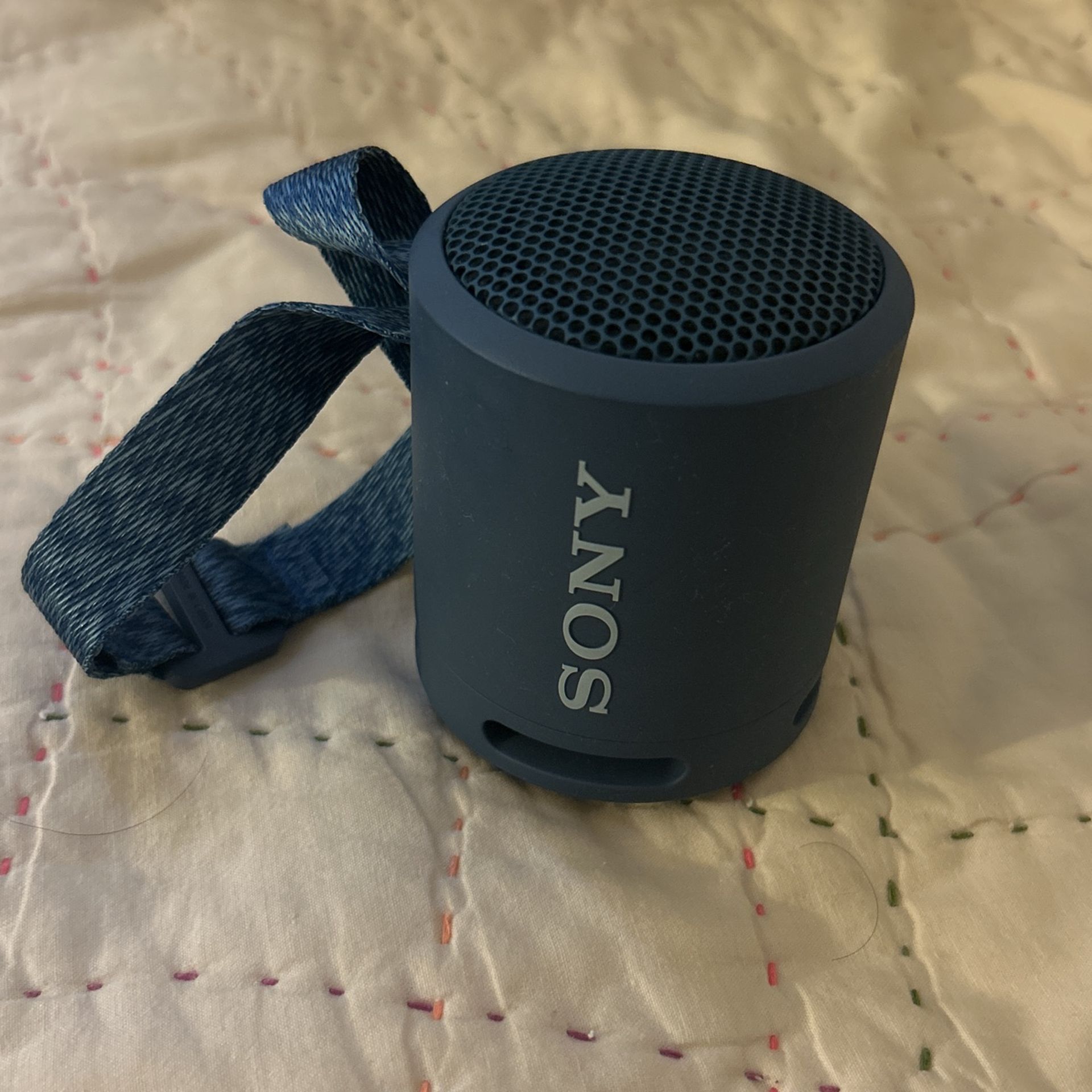 Sony XB13 Speaker