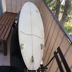 6’5” Surf Board