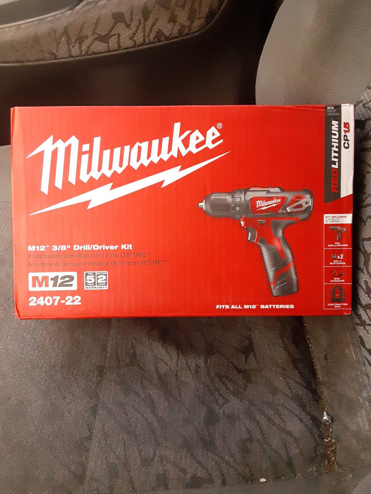 Milwuakee M12 3/8" Drill/Driver Kit
