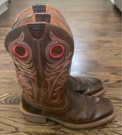 Ariat Heritage Roughstock Western Boot / Square Toe / Men’s 11D - Brown