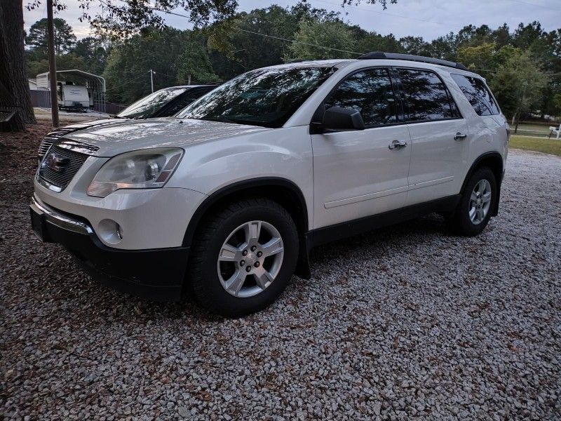 2011 GMC Acadia