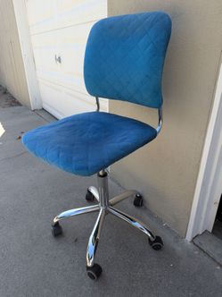 Teal and Chrome Computer Chair on Rollers