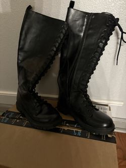 Black Boots