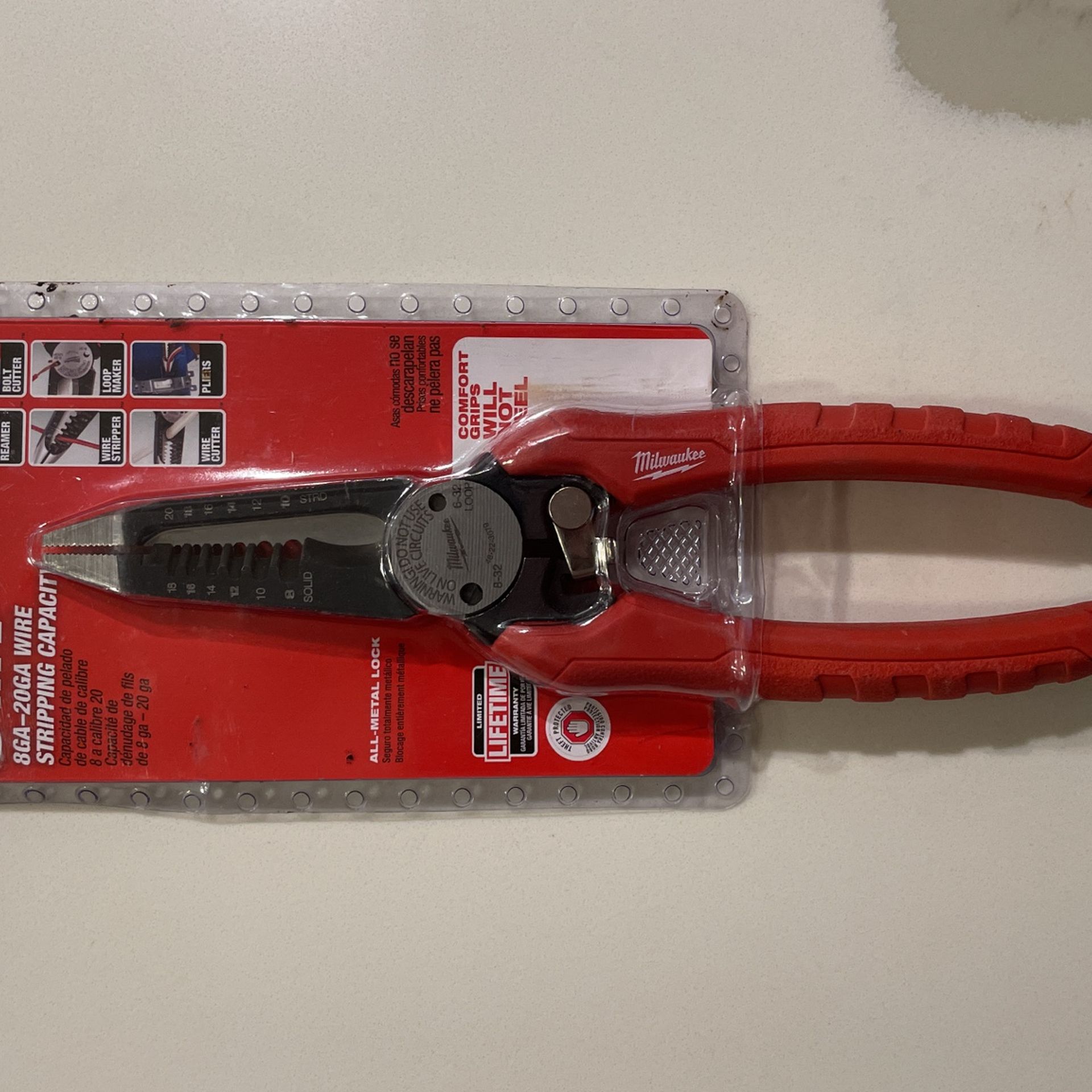 Brand New Milwaukee Comfort Grip 6 In 1 Pliers