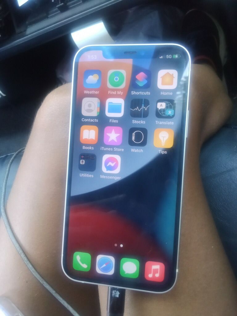 iPhone 12 