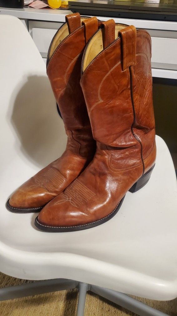 Tony Lama Western Boots PRICE IS NEGOTIABLE