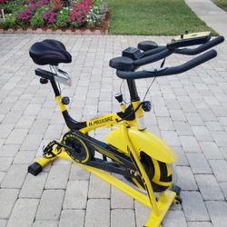 Maxkare Exercise Bike. Stable, Durable and Sturdy Steel Frame. LCD Display. Adjustable Seat and Handle. Flywheel and Pulse Sensor. Excellent Condition