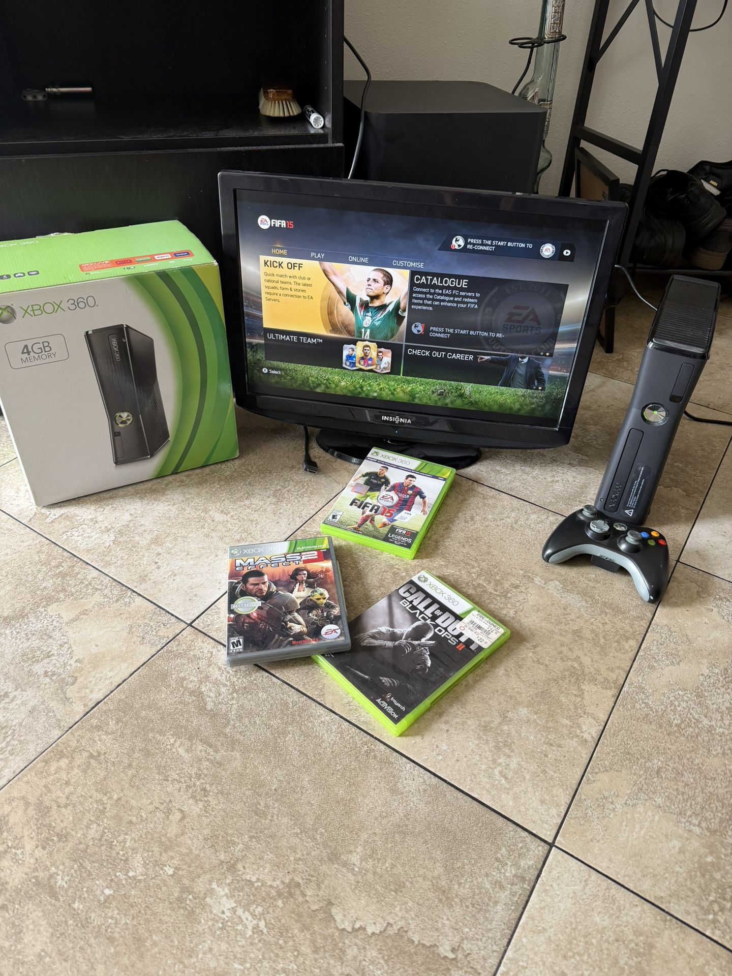 Xbox 360 4GB console w/ controller & 3 games