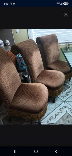 8 big comfortable decorative chairs